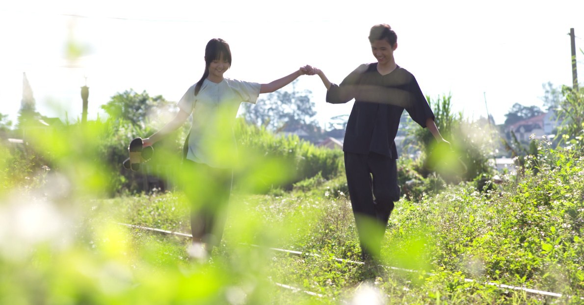 Mộng phù hoa: Kim Tuyến bị cha nuôi cưỡng bức trong cơn say thuốc phiện - Ảnh 7. Mộng phù hoa: Kim Tuyến bị cha nuôi cưỡng bức trong cơn say thuốc phiện - Ảnh 7.