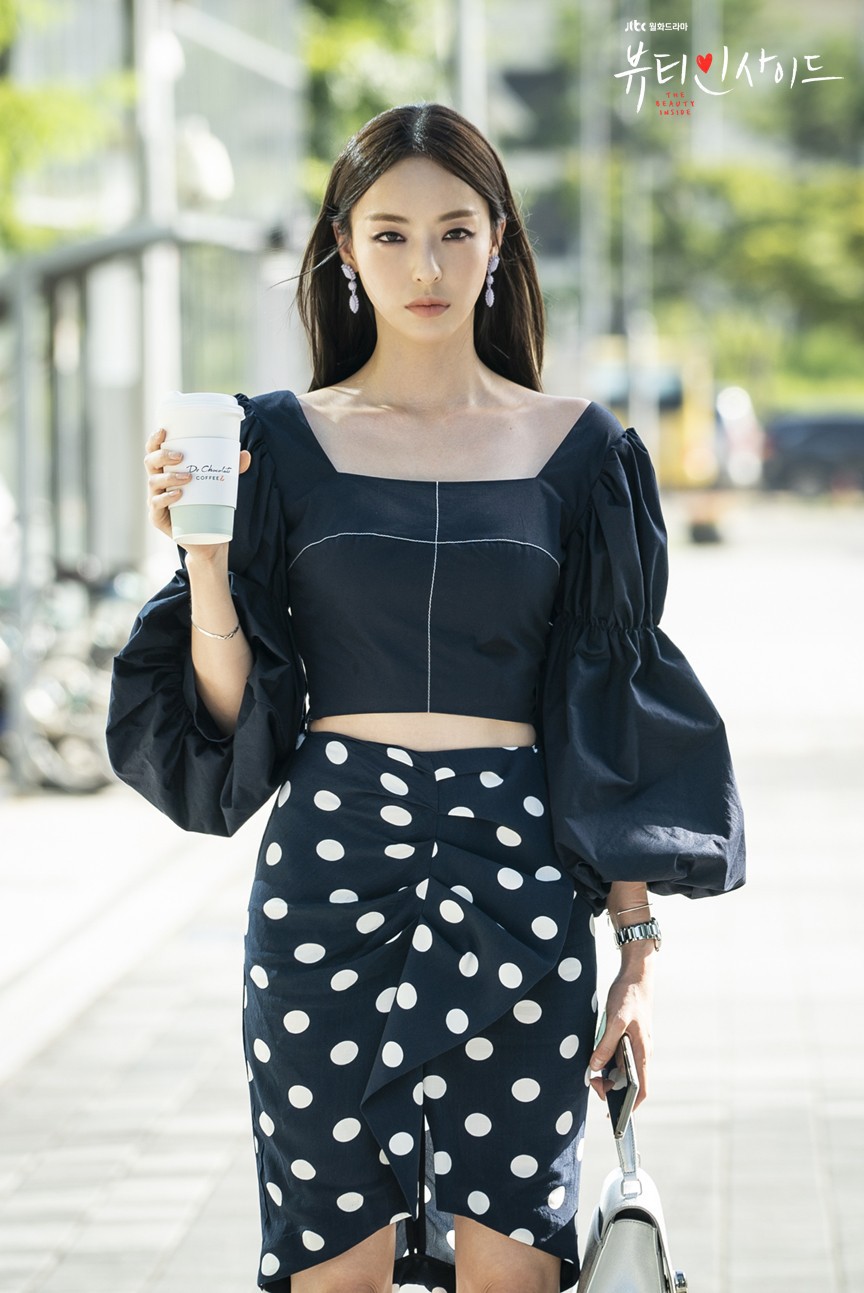 Đường đua truyền hình Hàn tháng 10: Dòng phim melodrama chiếm thế thượng phong (Phần 1) - Ảnh 5. Đường đua truyền hình Hàn tháng 10: Dòng phim melodrama chiếm thế thượng phong (Phần 1) - Ảnh 5.