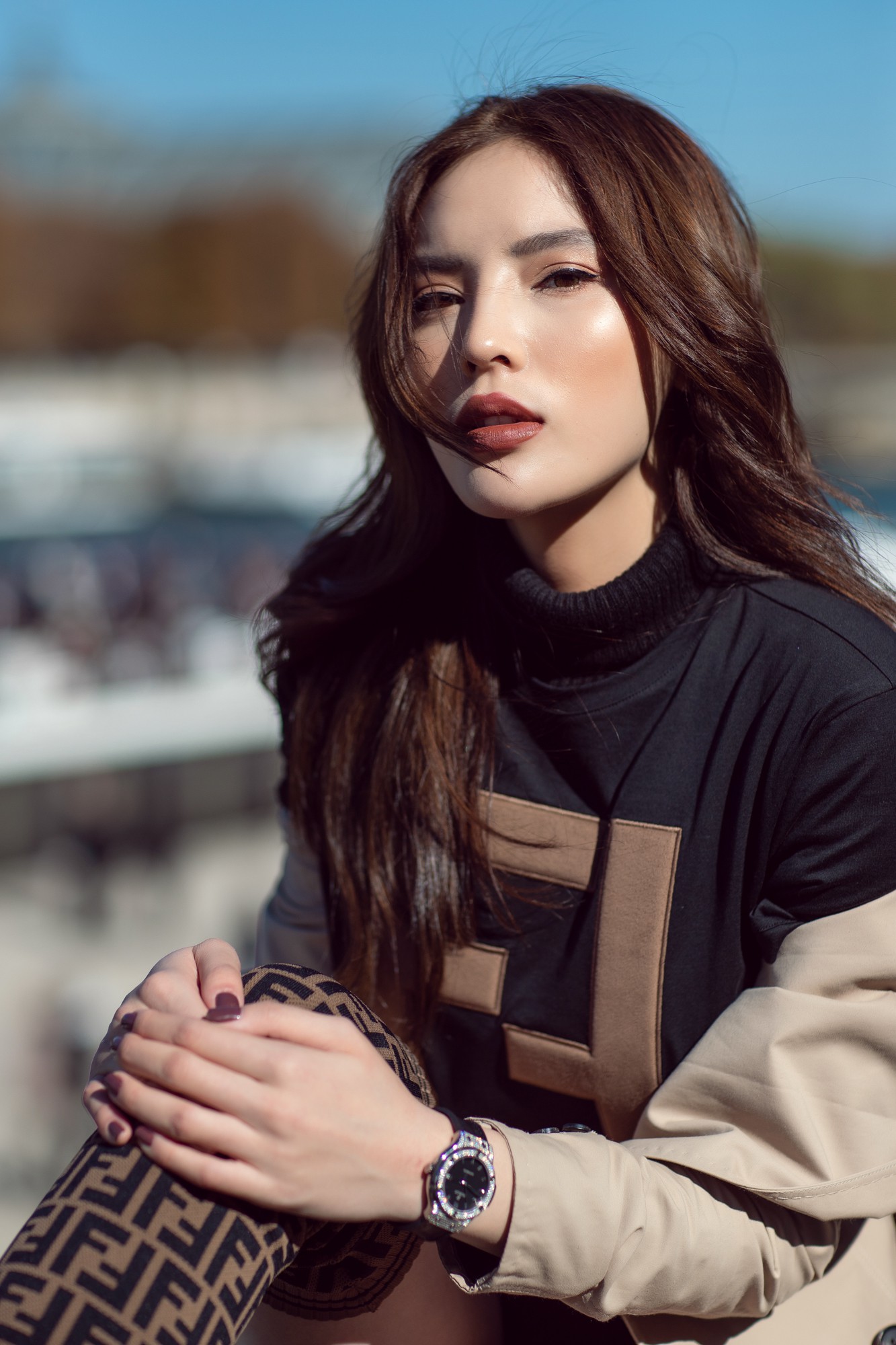 Không hổ danh là khách mời Việt duy nhất, Kỳ Duyên lên đồ "cool hết phần thiên hạ" tại show Le Défilé L’Oréal Paris 2 Kỳ Duyên ở Paris: Thần thái sang chảnh ngút ngàn tại show thời trang - Ảnh 2.