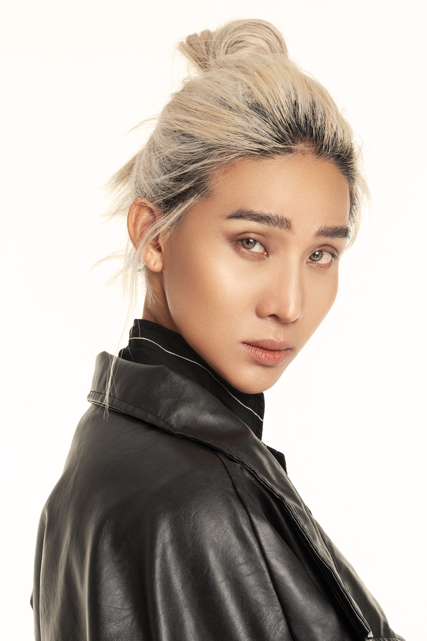 Thanh Hằng trình làng team đa màu sắc tại "The Face Vietnam 2018" 10 Thanh Hằng trình làng team đa màu sắc của The Face Vietnam 2018 với bộ hình đầy thần thái! - Ảnh 10.