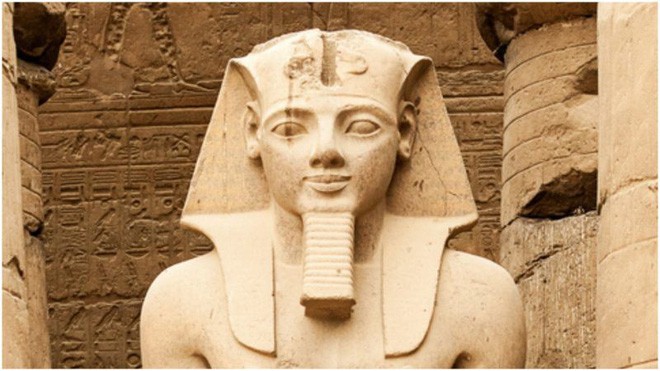 Chuyện lạ: Xác ướp Pharaoh vẫn phải xin hộ chiếu để bay sang Pháp - Ảnh 2.