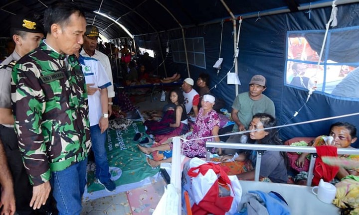 Toàn cảnh công tác cứu hộ trong thảm họa động đất sóng thần ở Indonesia - Ảnh 7.