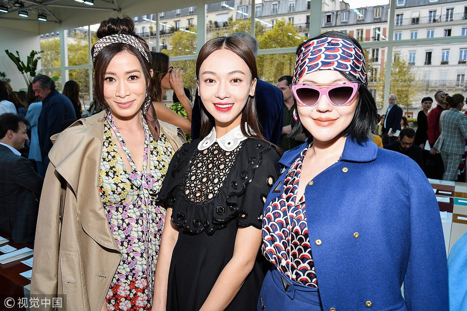 Xa Thi Mạn và Ngô Cẩn Ngôn tại show Valentino quả là minh chứng cho thấy: thần thái mới là thứ quyết định đẳng cấp 7 Xa Thi Mạn và Ngô Cẩn Ngôn tại show Valentino quả là minh chứng cho thấy: thần thái mới là thứ quyết định đẳng cấp - Ảnh 8.