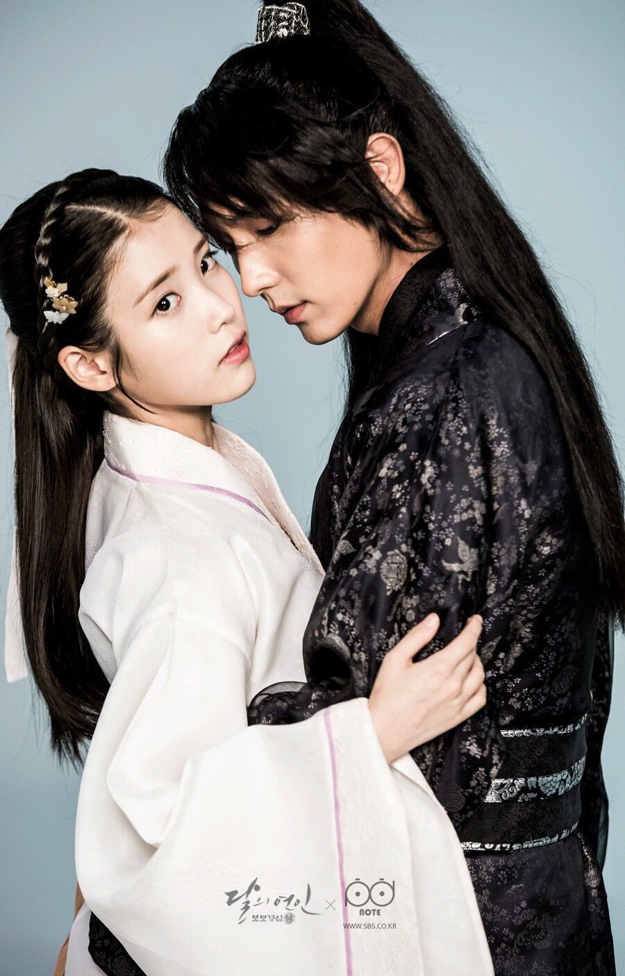 Fan mừng rơn khi cặp đôi Người tình ánh trăng - IU & Lee Jun Ki sẽ chính thức tái ngộ trên show thực tế - Ảnh 1. Fan mừng rơn khi cặp đôi Người tình ánh trăng - IU & Lee Jun Ki sẽ chính thức tái ngộ trên show thực tế - Ảnh 1.