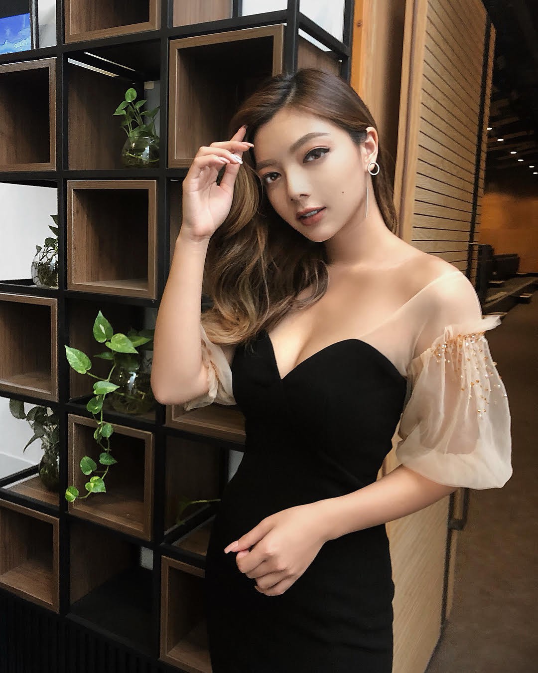 Hoàng Yến Chibi, Ngô Kiến Huy, Thùy Anh rủ nhau sang Nhật bắn zombie trong phim remake St. Zombie Girlss High School - Ảnh 5. Hoàng Yến Chibi, Ngô Kiến Huy, Thùy Anh rủ nhau sang Nhật bắn zombie trong phim remake St. Zombie Girlss High School - Ảnh 5.