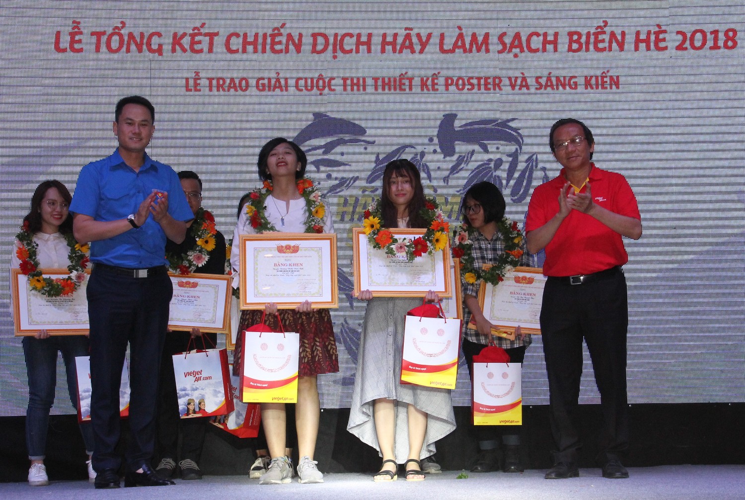 Lễ tổng kết Chiến dịch, Trao Giải Cuộc thi thiết kế Poster và Sáng kiến “Hãy làm sạch biển” năm 2018 - Ảnh 1. Lễ tổng kết Chiến dịch, Trao Giải Cuộc thi thiết kế Poster và Sáng kiến “Hãy làm sạch biển” năm 2018 - Ảnh 1.