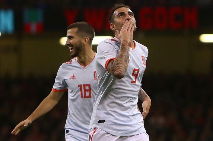 Đồng đội cũ của Messi tỏa sáng, Tây Ban Nha hủy diệt xứ Wales 4-1 - Ảnh 2. Đồng đội cũ của Messi tỏa sáng, Tây Ban Nha hủy diệt xứ Wales 4-1 - Ảnh 2.
