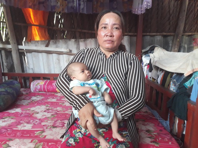 1 th&aacute;ng tr&ocirc;i qua, b&eacute; trai bị bỏ rơi khi c&ograve;n nguy&ecirc;n d&acirc;y rốn ở Bạc Li&ecirc;u vẫn đang chờ bố mẹ ruột đ&oacute;n về - Ảnh 1.