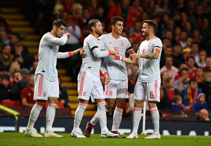 Đồng đội cũ của Messi tỏa sáng, Tây Ban Nha hủy diệt xứ Wales 4-1 - Ảnh 3. Đồng đội cũ của Messi tỏa sáng, Tây Ban Nha hủy diệt xứ Wales 4-1 - Ảnh 3.