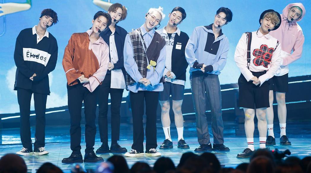 Doanh số album mới thua cả 2 girlgroup ít tên tuổi, phải chăng PENTAGON đang gánh hậu quả do E’Dawn để lại? - Ảnh 4. Doanh số album mới thua cả 2 girlgroup ít tên tuổi, phải chăng PENTAGON đang gánh hậu quả do E’Dawn để lại? - Ảnh 4.