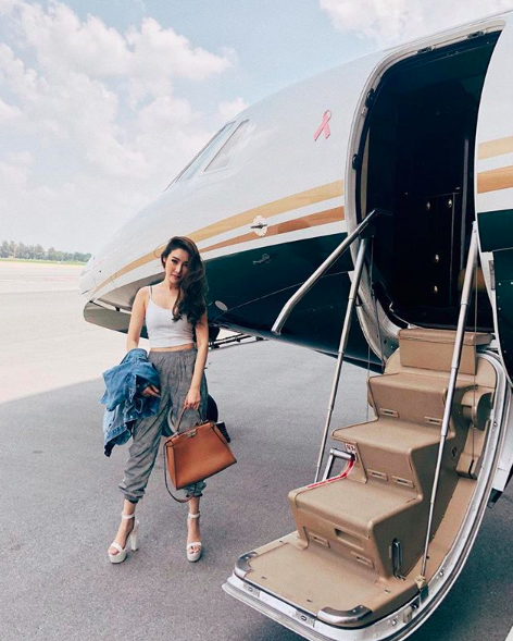 Cô bạn Thái Lan xinh đẹp vừa học vừa kinh doanh, Instagram phủ đầy hình ảnh sang chảnh - Ảnh 1.