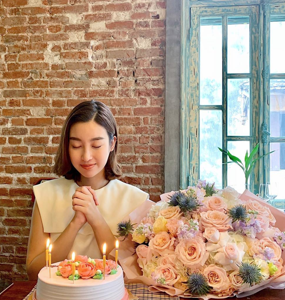 Hoa hậu Kỳ Duyên tổ chức sinh nhật tuổi 23 cho Đỗ Mỹ Linh, thay lời chứng minh tình bạn bền chặt - Ảnh 3. Hoa hậu Kỳ Duyên tổ chức sinh nhật tuổi 23 cho Đỗ Mỹ Linh, thay lời chứng minh tình bạn bền chặt - Ảnh 3.