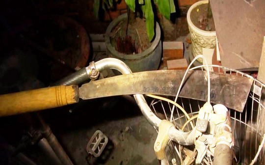 Cả x&oacute;m hoảng loạn v&igrave; con nghiện l&ecirc;n cơn trong đ&ecirc;m - Ảnh 3.