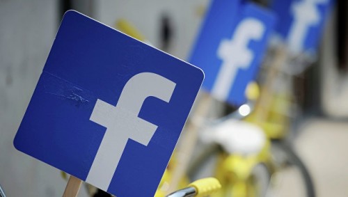 Facebook gỡ hàng trăm tài khoản và trang truyền bá thông tin sai lạc - Ảnh 1.