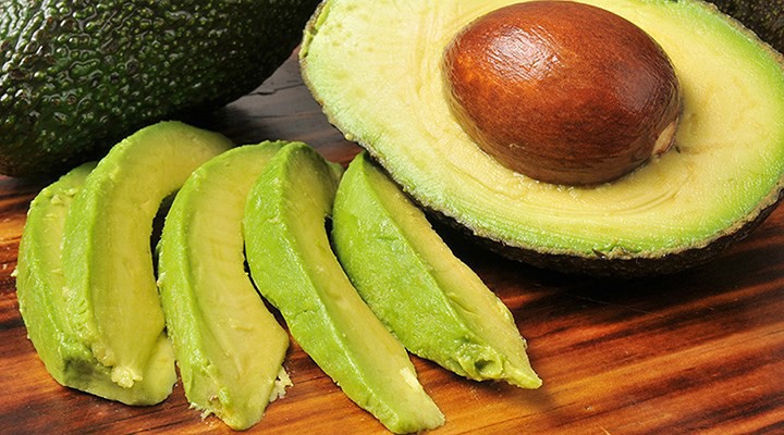 7 loại quả gi&uacute;p chị em trẻ m&atilde;i kh&ocirc;ng gi&agrave; - Ảnh 1.