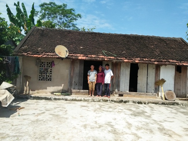 G&aacute;nh nặng cuộc đời của cựu thanh ni&ecirc;n xung phong, gần 70 vẫn phu gạch nu&ocirc;i chồng khuyết tật, 2 con t&acirc;m thần - Ảnh 10.