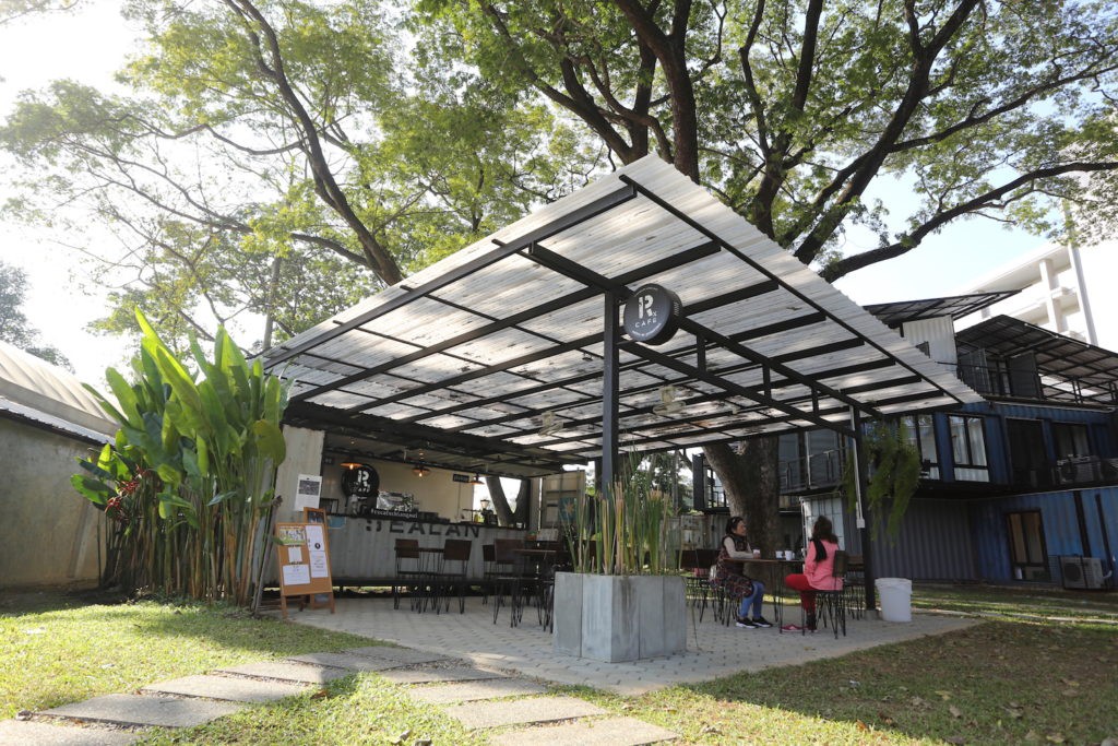 Trường Đại học xây bằng 22 thùng containers đẹp như tranh ở Chiang Mai, hứa hẹn sẽ là 1 điểm checkin mới của giới trẻ - Ảnh 11. Trường Đại học xây bằng 22 thùng containers đẹp như tranh ở Chiang Mai, hứa hẹn sẽ là 1 điểm checkin mới của giới trẻ - Ảnh 11.