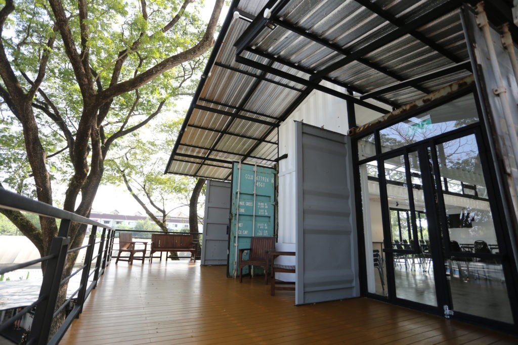 Trường Đại học xây bằng 22 thùng containers đẹp như tranh ở Chiang Mai, hứa hẹn sẽ là 1 điểm checkin mới của giới trẻ - Ảnh 12. Trường Đại học xây bằng 22 thùng containers đẹp như tranh ở Chiang Mai, hứa hẹn sẽ là 1 điểm checkin mới của giới trẻ - Ảnh 12.
