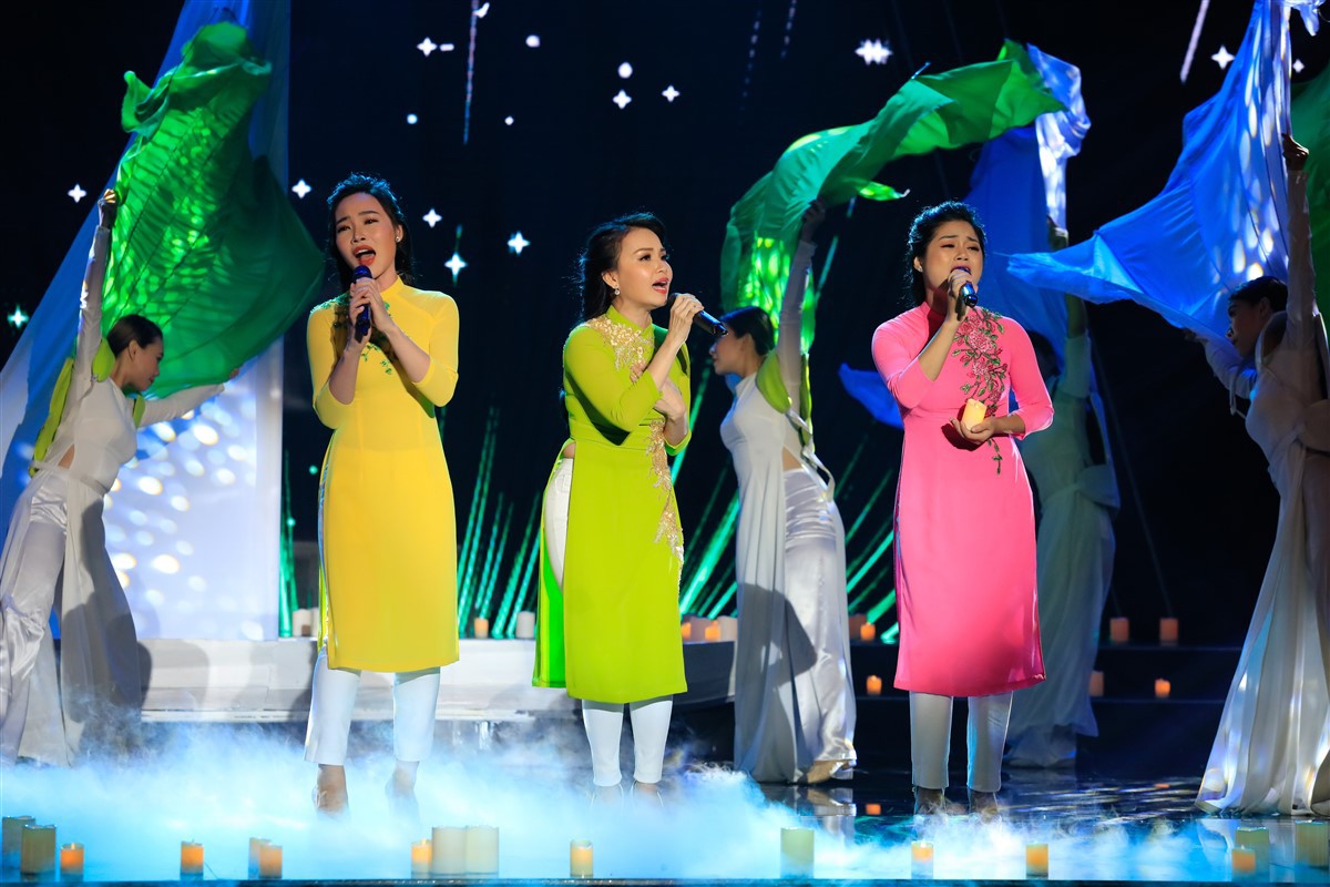 Học trò Cẩm Ly - Minh Vy đăng quang Quán quân "Tuyệt đỉnh song ca" mùa 3