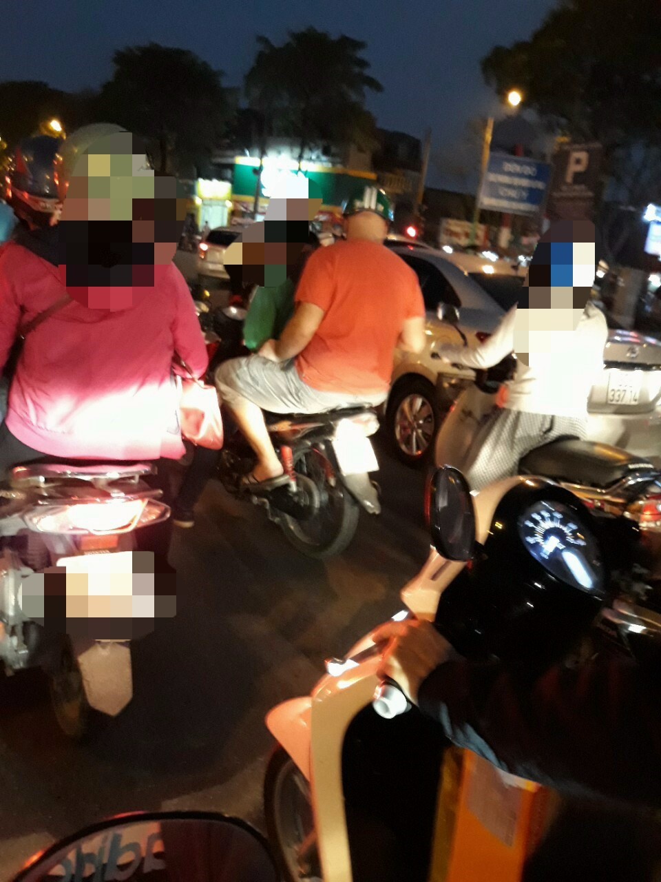 Trắng đêm lần theo dấu vết “quỷ” ấu dâm ngoại quốc: Rượt đuổi thót tim (bài 2) - Ảnh 2. Trắng đêm lần theo dấu vết “quỷ” ấu dâm ngoại quốc: Rượt đuổi thót tim (bài 2) - Ảnh 2.