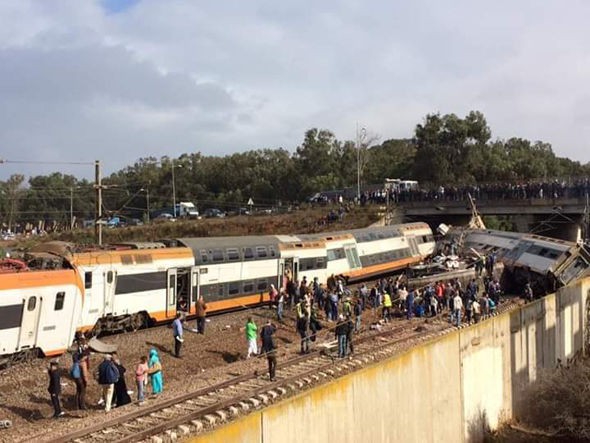 Tai nạn đường sắt nghiêm trọng ở Maroc và Pakistan, hàng chục người thiệt mạng - Ảnh 1.