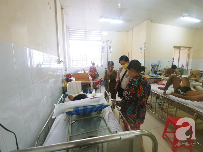 Người phụ nữ mất em trai, nuôi chồng nguy kịch vì cháy nhà: “Nếu có phép màu, em chỉ mong được đổi mạng cho chồng” - Ảnh 8. Người phụ nữ mất em trai, nuôi chồng nguy kịch vì cháy nhà: “Nếu có phép màu, em chỉ mong được đổi mạng cho chồng” - Ảnh 8.