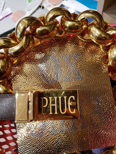 Người đ&agrave;n &ocirc;ng tự nhận l&uacute;c n&agrave;o cũng đeo 8kg v&agrave;ng tr&ecirc;n người khiến MXH x&ocirc;n xao - Ảnh 4.