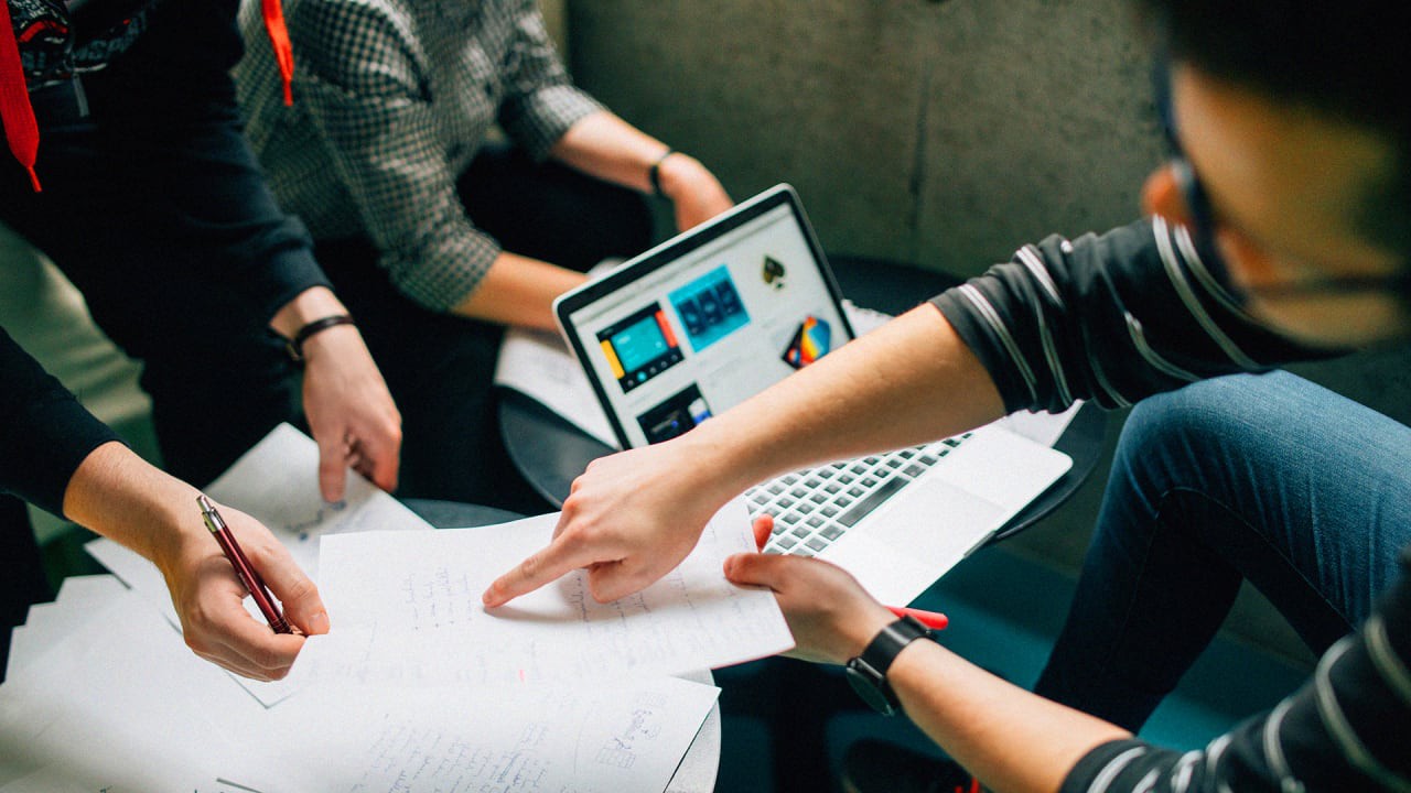 p-1-the-secret-to-teamwork-isnt-managing-personalities-1539823902648323602192.jpg