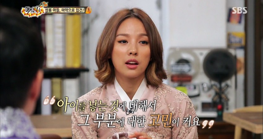 4 năm rồi Lee Hyori mới lại cắt tóc ngắn, netizen chỉ biết thốt lên hai từ: nữ thần - Ảnh 1. 4 năm rồi Lee Hyori mới lại cắt tóc ngắn, netizen chỉ biết thốt lên hai từ: nữ thần - Ảnh 1.