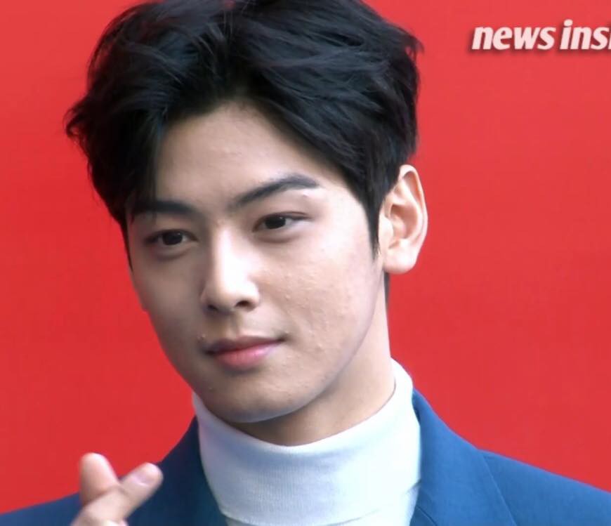 Mỹ nam không góc chết Cha Eun Woo: Ảnh fansite chụp đẹp như hoạ báo, nhưng xem ảnh nhà báo chụp mới ngã ngửa làn da sần sùi - Ảnh 5. Mỹ nam không góc chết Cha Eun Woo: Ảnh fansite chụp đẹp như hoạ báo, nhưng xem ảnh nhà báo chụp mới ngã ngửa làn da sần sùi - Ảnh 5.