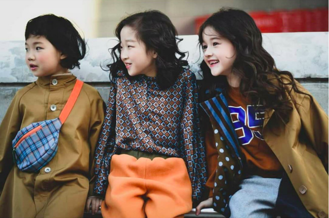 Thời trang trẻ em tại Seoul Fashion Week: Street style vừa chất vừa yêu- Ảnh 13.