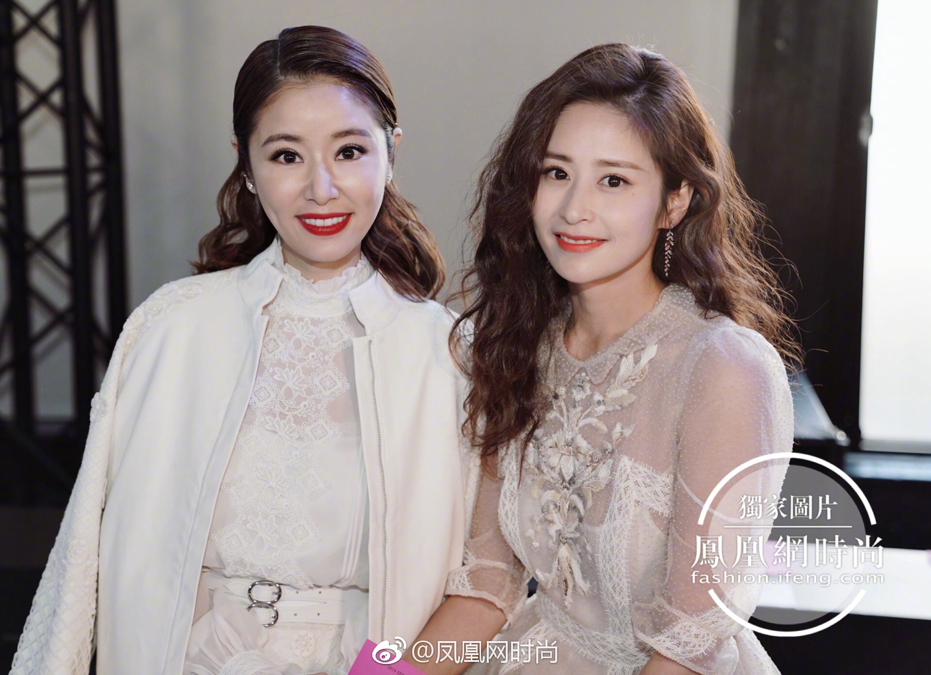 Ngô Cẩn Ngôn bỗng bớt “sến”, Lâm Tâm Như và Xa Thi Mạn lại lép vế vì lối makeup không phù hợp 14 Ngô Cẩn Ngôn bỗng bớt “sến”, Lâm Tâm Như và Xa Thi Mạn lại lép vế vì lối makeup không phù hợp - Ảnh 13.