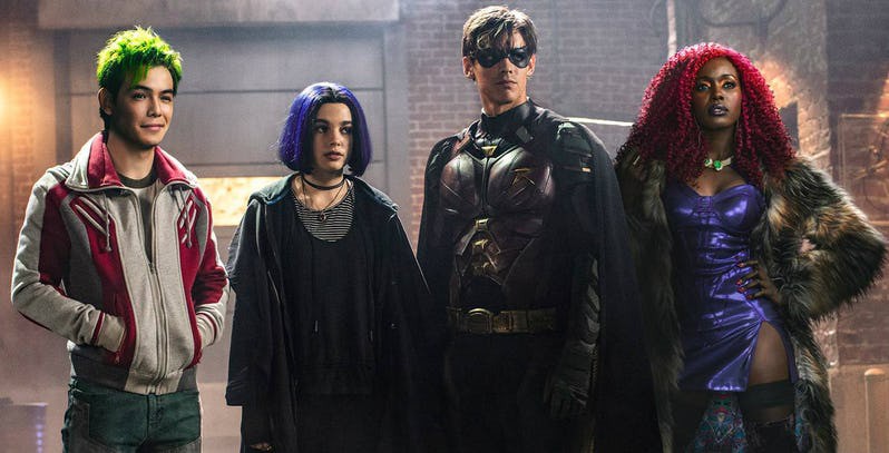 Đội anh hùng teen Titans lại gây nhức mắt vì tạo hình xấu phát hờn của Starfire - Ảnh 2. Đội anh hùng teen Titans lại gây nhức mắt vì tạo hình xấu phát hờn của Starfire - Ảnh 2.