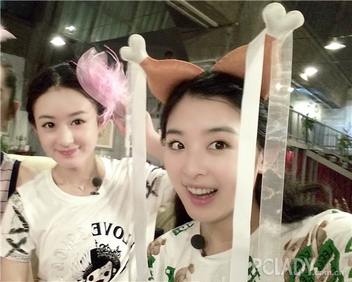 Mất l&ograve;ng với nửa l&agrave;ng giải tr&iacute;, đ&aacute;m cưới của Triệu Lệ Dĩnh - Ph&ugrave;ng Thiệu Phong liệu c&ograve;n c&oacute; những ai tới tham dự? - Ảnh 14.