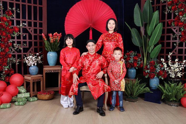 &Ocirc;ng bố H&agrave; Nội trả tiền lương cho con l&agrave;m việc nh&agrave;, bắt con phải bỏ tiền thu&ecirc; ipad mới được xem - Ảnh 5.
