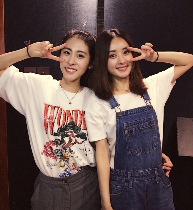 Mất l&ograve;ng với nửa l&agrave;ng giải tr&iacute;, đ&aacute;m cưới của Triệu Lệ Dĩnh - Ph&ugrave;ng Thiệu Phong liệu c&ograve;n c&oacute; những ai tới tham dự? - Ảnh 13.