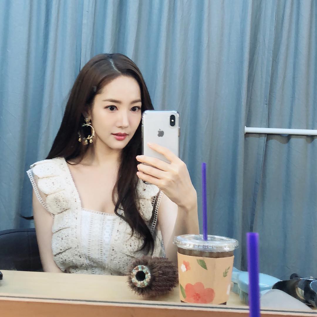 Lật lại ảnh quá khứ của dàn mỹ nhân châu Á: Người kém sắc nay nổi như cồn, kẻ xưa đẹp khó tin lại chìm nghỉm - Ảnh 3. Lật lại ảnh quá khứ của dàn mỹ nhân châu Á: Người kém sắc nay nổi như cồn, kẻ xưa đẹp khó tin lại chìm nghỉm - Ảnh 3.