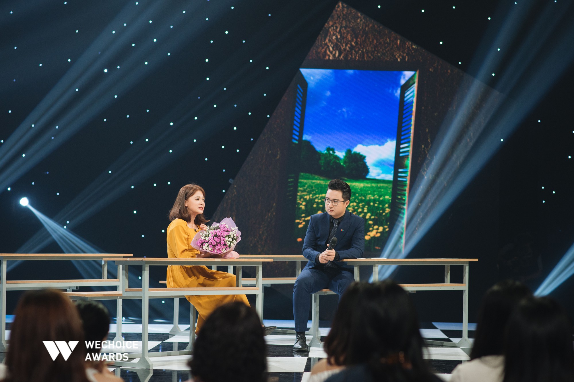 Hành trình truyền cảm hứng WeChoice Awards tháng 10: Vì mỗi người phụ nữ đều là một đóa hoa! - Ảnh 2. Hành trình truyền cảm hứng WeChoice Awards tháng 10: Vì mỗi người phụ nữ đều là một đóa hoa! - Ảnh 2.