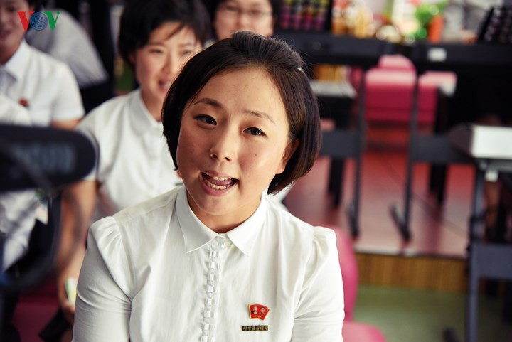 Cận cảnh quy trình rèn giũa các cô giáo tương lai của Triều Tiên - Ảnh 14.
