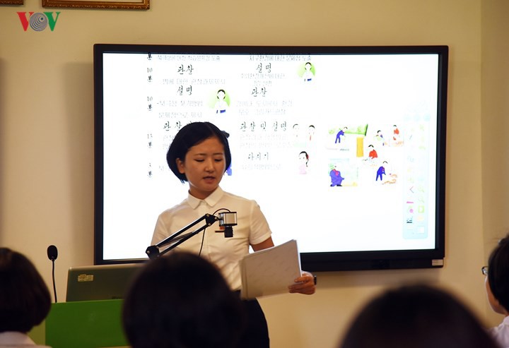 Cận cảnh quy trình rèn giũa các cô giáo tương lai của Triều Tiên - Ảnh 6.