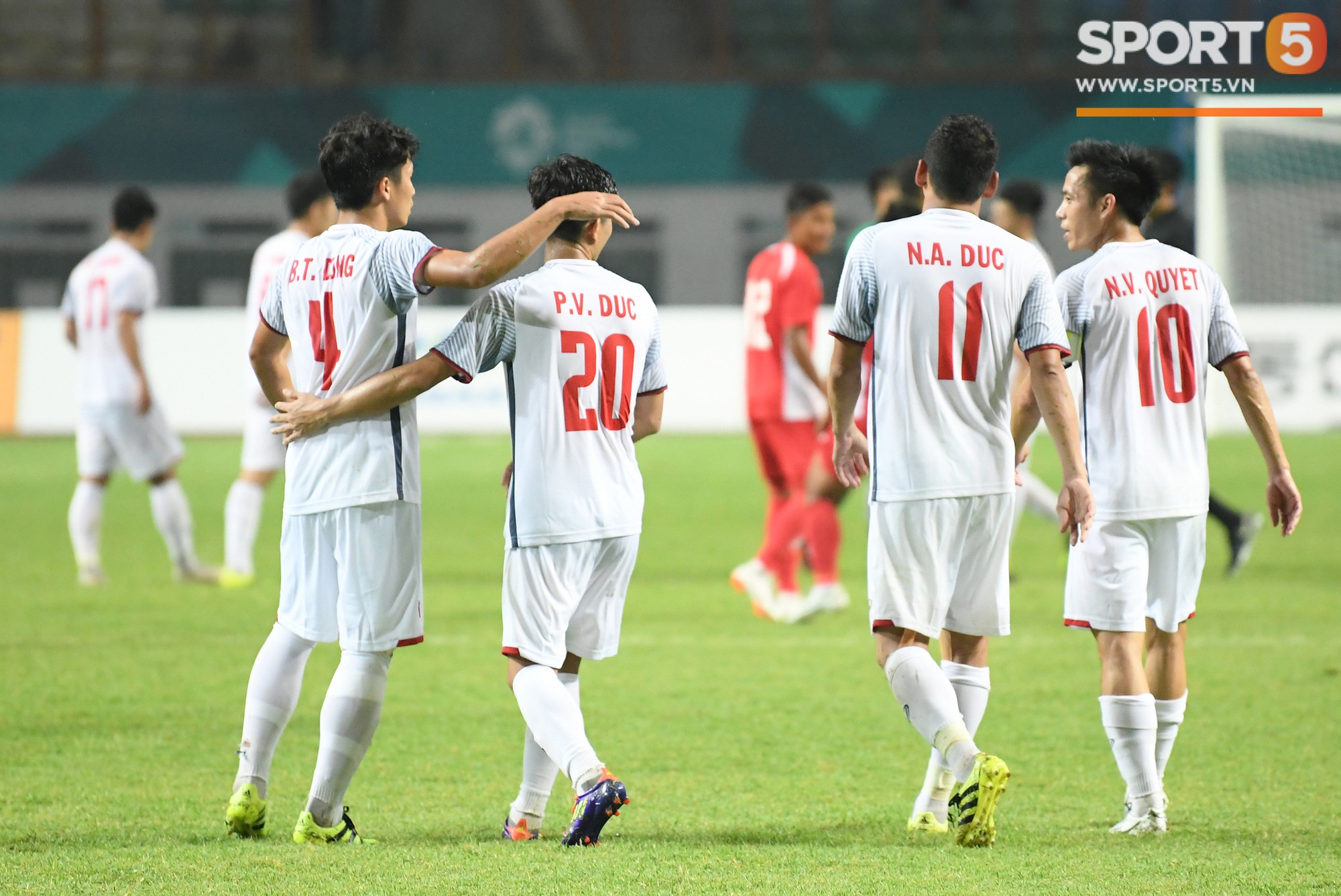 Trợ lý HLV Park Hang-seo tiết lộ bí quyết cải thiện thể lực của đội tuyển Việt Nam - Ảnh 3.