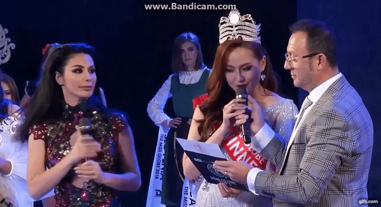 Không phải đương kim Hoa hậu Khánh Ngân, người trao vương miện trong chung kết Miss Globe là nhân viên sân khấu - Ảnh 4.