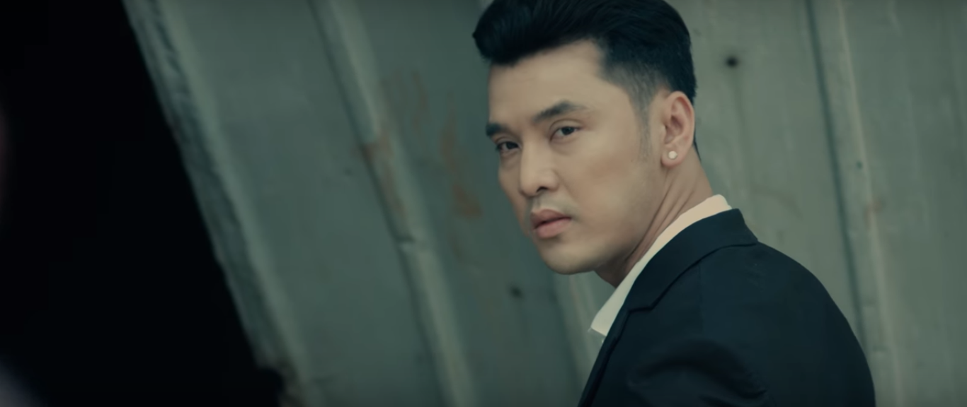 Tiếp bước Chị Mười Ba, Ưng Hoàng Phúc làm ông trùm, ra tay dẹp loạn giang hồ trong webdrama đầu tay - Ảnh 3. Tiếp bước Chị Mười Ba, Ưng Hoàng Phúc làm ông trùm, ra tay dẹp loạn giang hồ trong webdrama đầu tay - Ảnh 3.