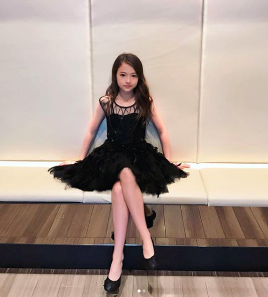 Song Hye Kyo phiên bản nhí mới 10 tuổi đã có hơn 1 triệu followers trên MXH - Ảnh 8.