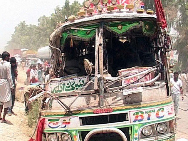 Tai nạn xe buýt thảm khốc khiến 59 người thương vong - Ảnh 1.