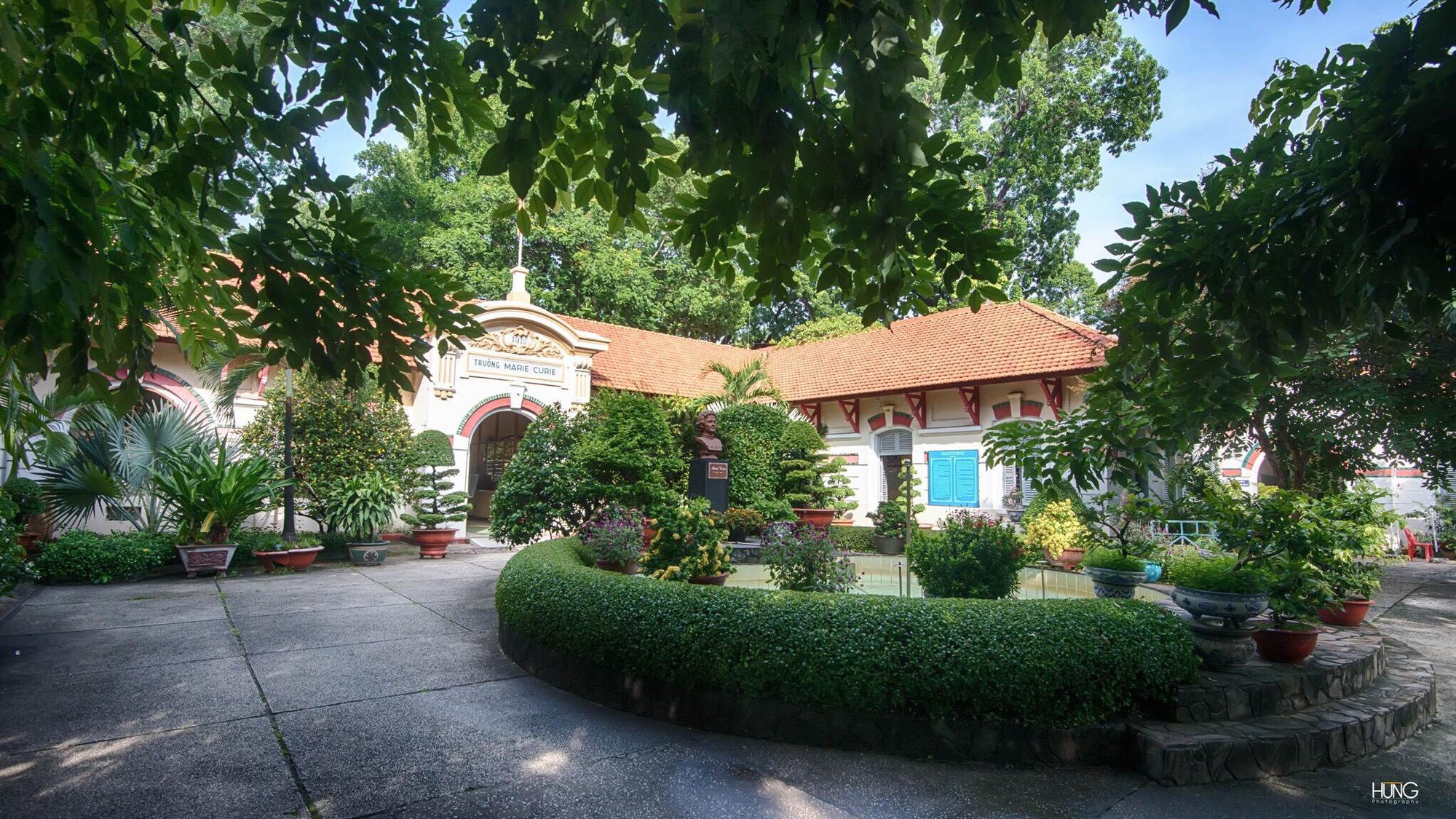 Ngôi trường cấp 3 siêu đỉnh ở Sài Gòn, cựu học sinh toàn sao hot, trai xinh gái đẹp, người thành công có sức ảnh hưởng - Ảnh 7. Ngôi trường cấp 3 siêu đỉnh ở Sài Gòn, cựu học sinh toàn sao hot, trai xinh gái đẹp, người thành công có sức ảnh hưởng - Ảnh 7.