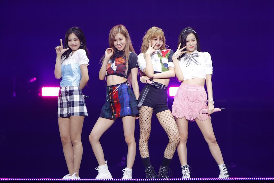 Jennie (Black Pink) đang dần thành “con ghẻ” của stylist khi luôn bị diện đồ xấu nhất nhóm? - Ảnh 6.