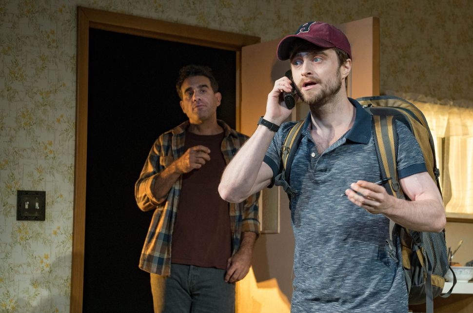 Daniel Radclifee: Trẻ con không còn nhận ra tôi là Harry Potter nữa! - Ảnh 2. Daniel Radclifee: Trẻ con không còn nhận ra tôi là Harry Potter nữa! - Ảnh 2.