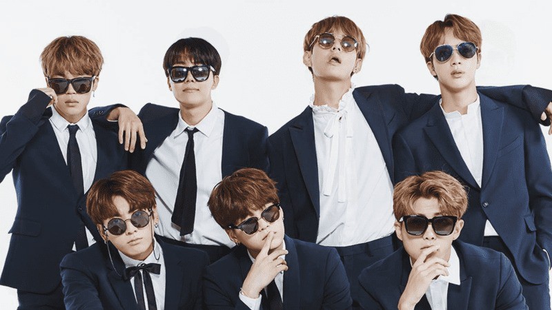 Hóa ra bộ sưu tập biểu cảm thần thánh của BTS đa số đều đến từ show cây nhà lá vườn! - Ảnh 1. Hóa ra bộ sưu tập biểu cảm thần thánh của BTS đa số đều đến từ show cây nhà lá vườn! - Ảnh 1.