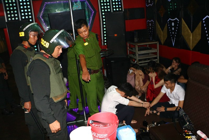 24 học sinh, sinh viên ở Cần Thơ sử dụng ma túy, shisha - Ảnh 3. 24 học sinh, sinh viên ở Cần Thơ sử dụng ma túy, shisha - Ảnh 3.